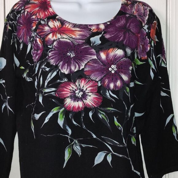 Pierri New York embellished light weight sweater Sz M - Picture 2 of 4